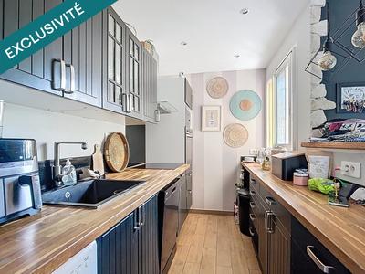 Maison - 98 m² - 5 pièces