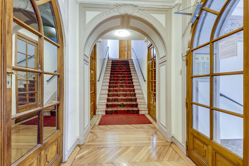 Appartement - 93 m² - 5 pièces