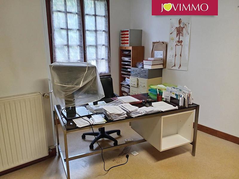 Maison - 305 m² - 10 pièces