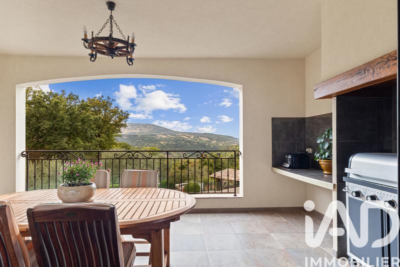 Maison - 183 m² - 4 pièces