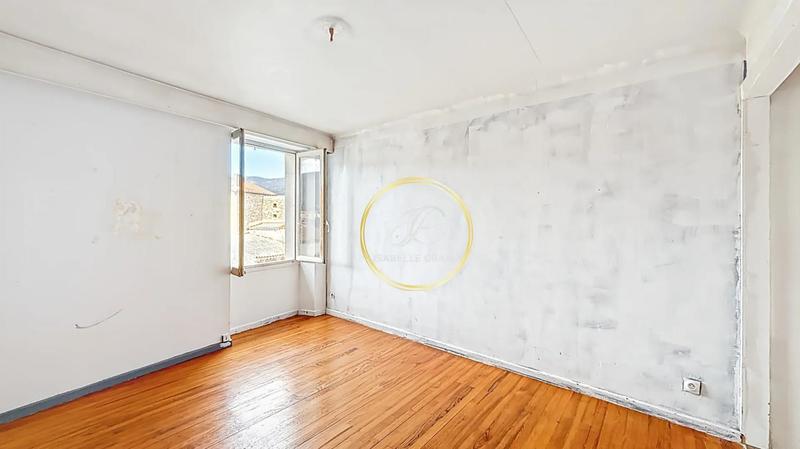 Propriété - 163 m² - 6 pièces