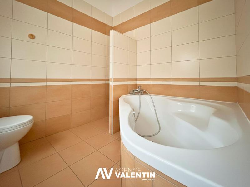 Appartement - 79 m² - 3 pièces