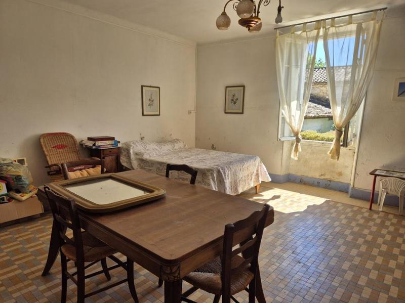 Maison - 208 m² - 9 pièces