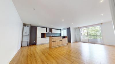 Appartement - 92 m² - 4 pièces