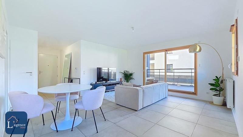 Appartement - 72 m² - 3 pièces