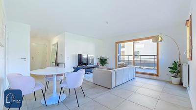 Appartement - 72 m² - 3 pièces