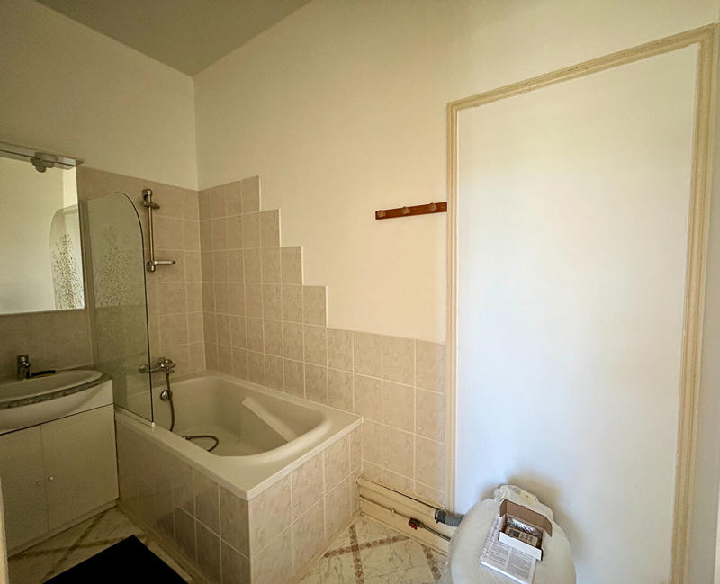 Maison - 311 m² - 12 pièces