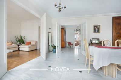 Appartement - 100 m² - 4 pièces