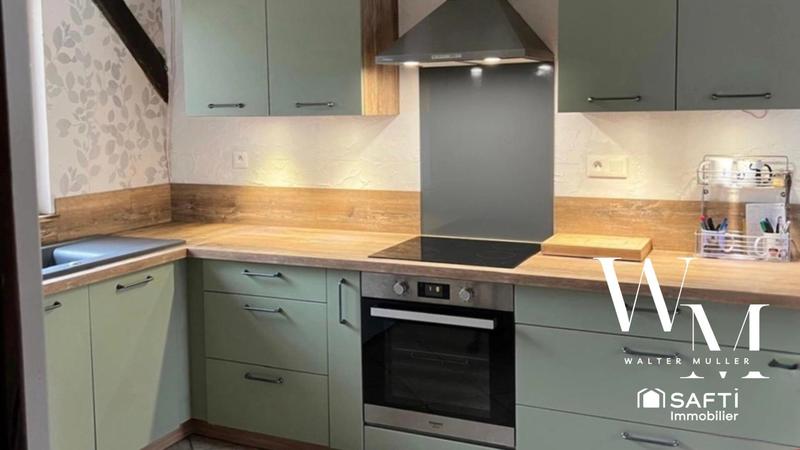 Maison - 118 m² - 9 pièces