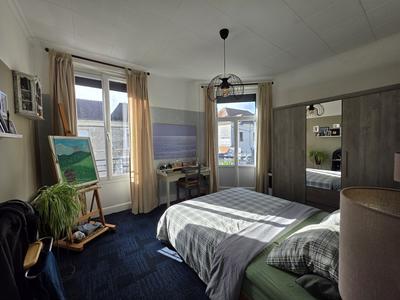 Maison - 188 m² - 7 pièces