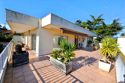 Appartement - 83 m² - 3 pièces