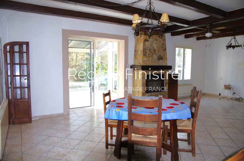 Maison - 205 m² - 7 pièces