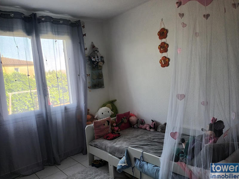 Villa - 90 m² - 4 pièces