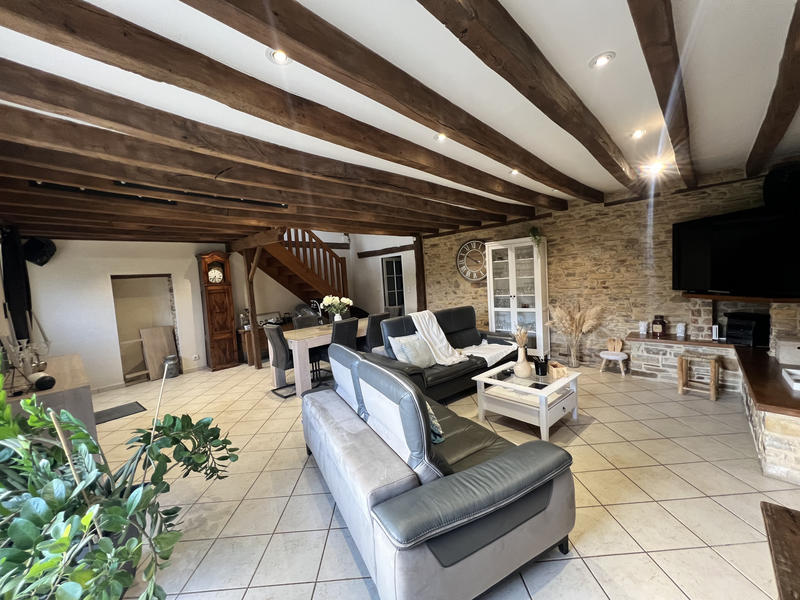 Maison - 167 m² - 6 pièces