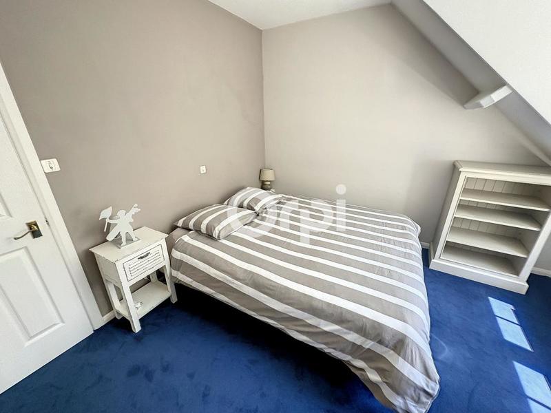 Villa - 270 m² - 8 pièces