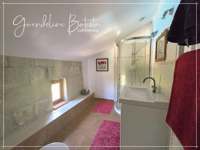 Propriété - 568 m² - 17 pièces