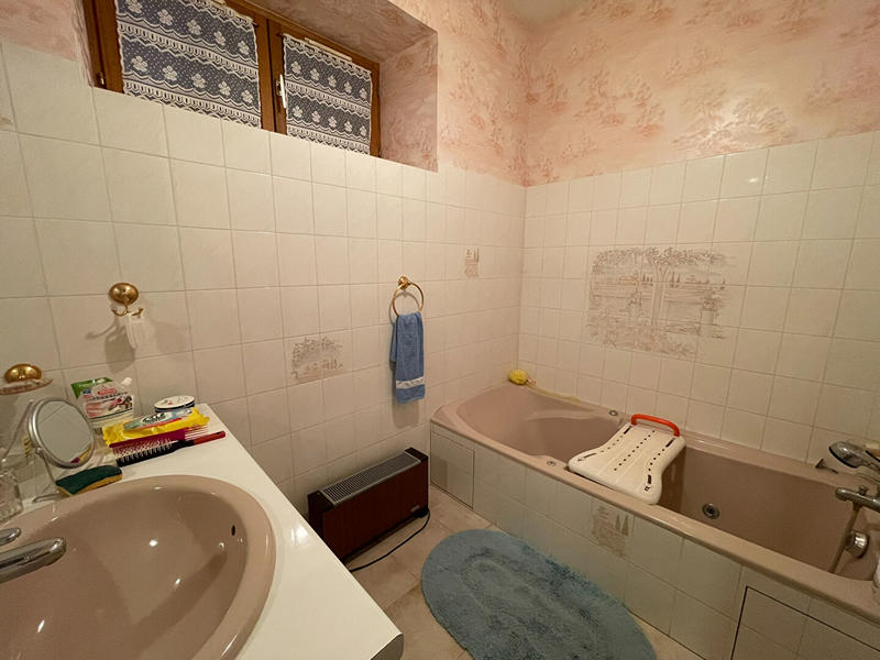 Maison de village - 200 m² - 9 pièces