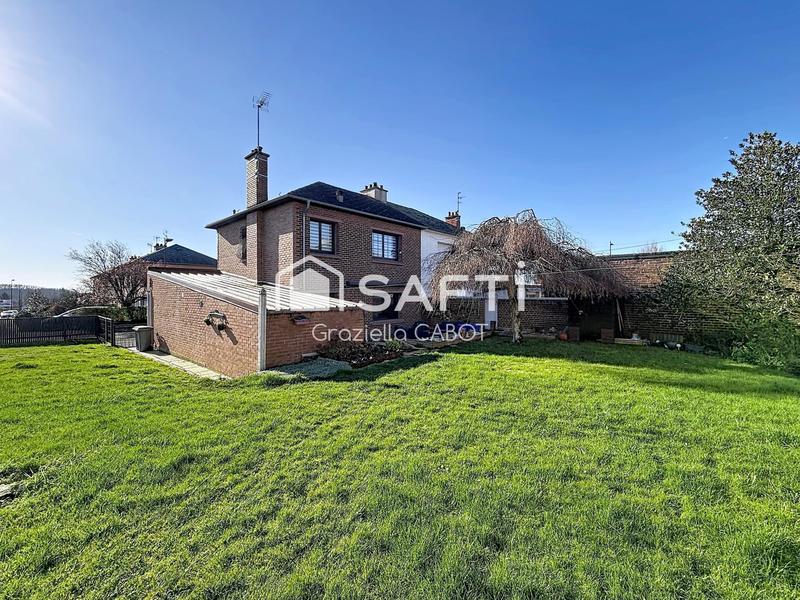 Maison - 90 m² - 6 pièces