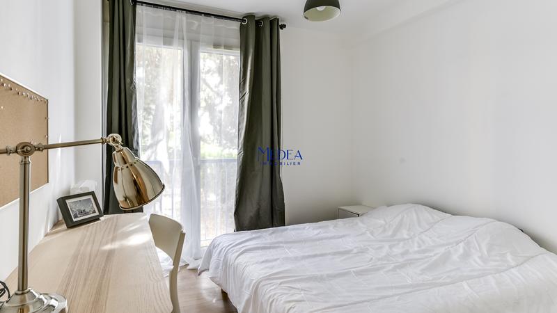 Appartement - 80 m² - 5 pièces