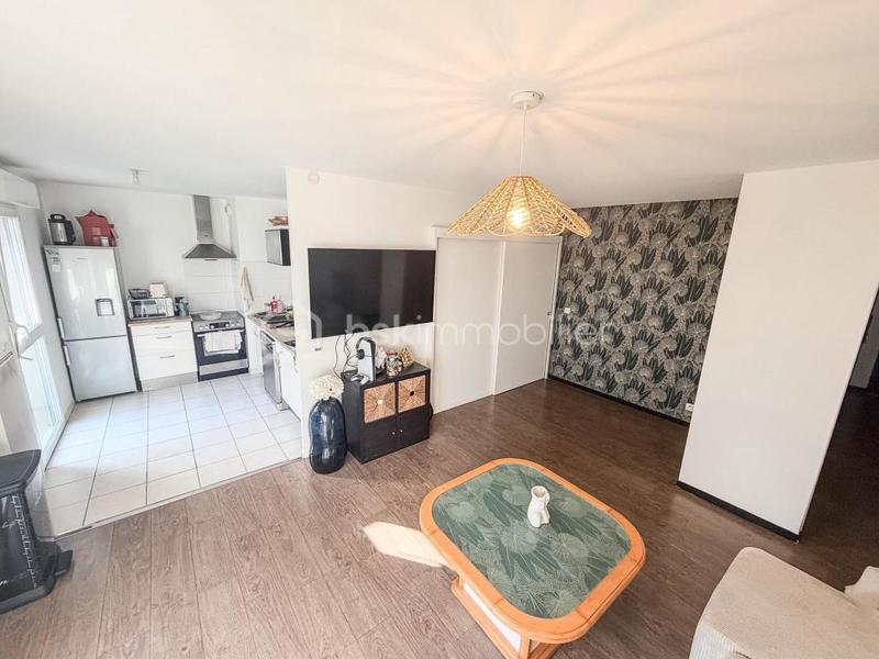 Appartement - 65 m² - 3 pièces