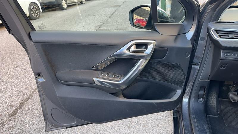 Peugeot 2008 1.2 PureTech 110 Allure