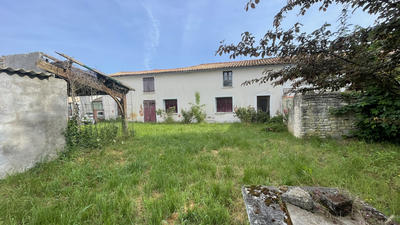 Maison - 80 m² - 4 pièces