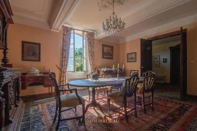 Propriété - 550 m² - 19 pièces