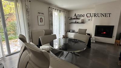 Maison - 160 m² - 7 pièces