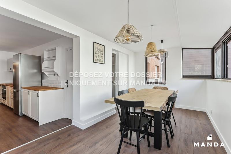 Chambre - 12 m² - 5 pièces