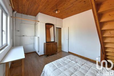 Maison - 202 m² - 8 pièces