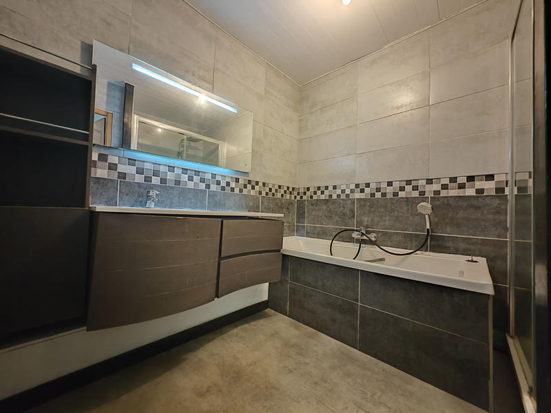 Maison - 132 m² - 7 pièces