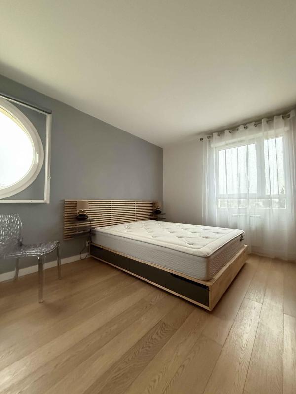 Appartement - 75 m² - 3 pièces