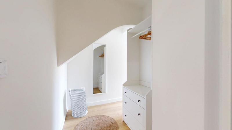 Appartement - 82 m² - 6 pièces