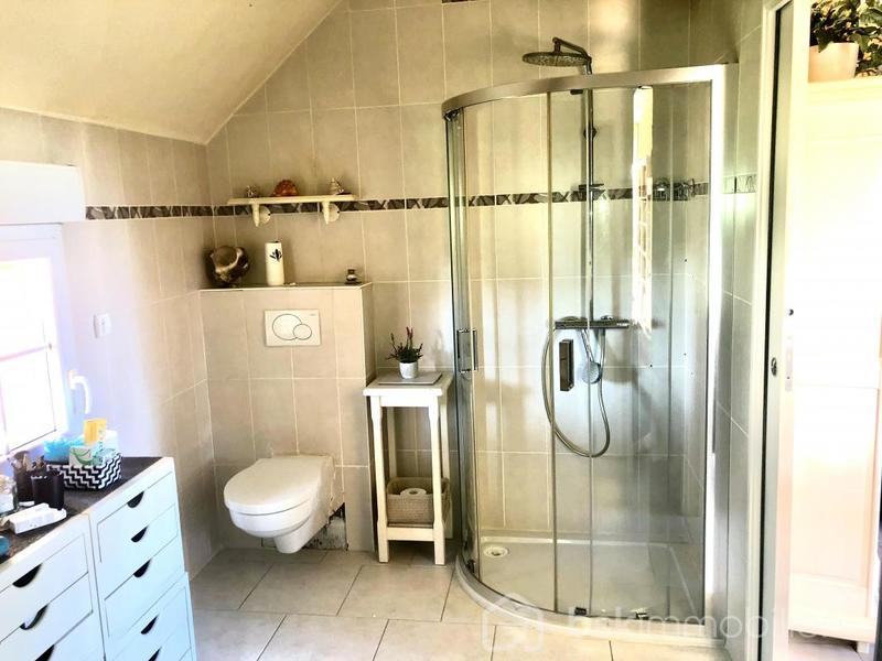 Pavillon - 170 m² - 6 pièces