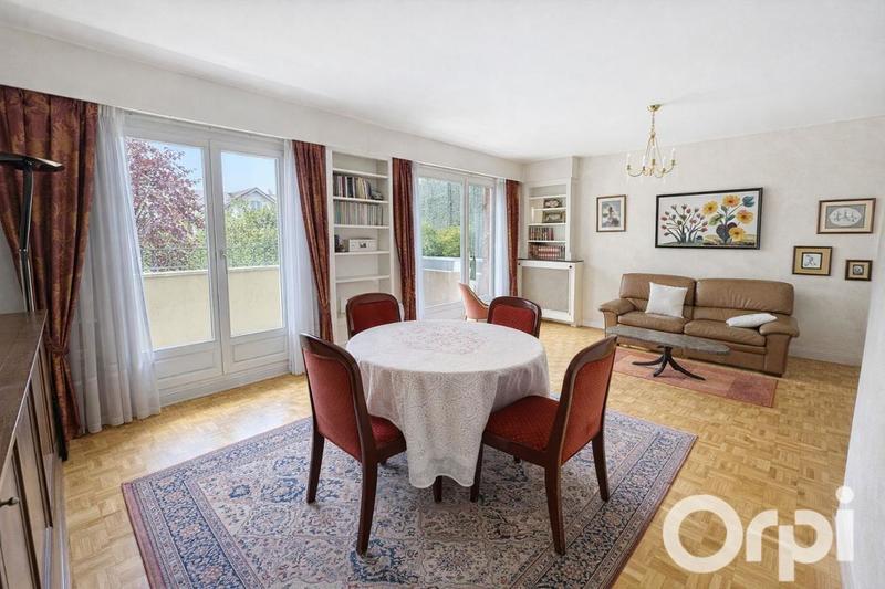 Appartement - 92 m² - 4 pièces