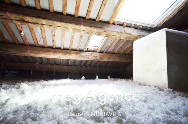 Maison - 247 m² - 14 pièces