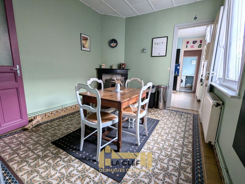 Maison - 151 m² - 6 pièces