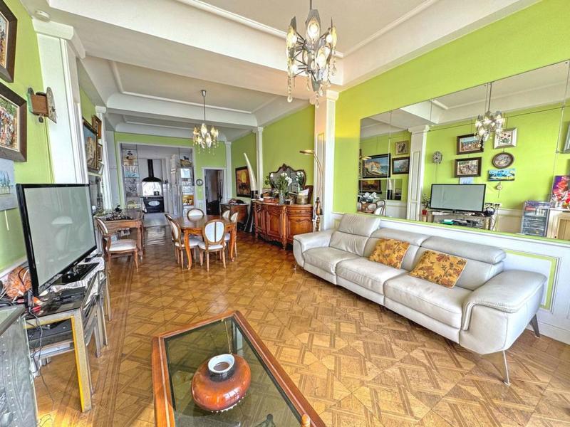 Appartement - 144 m² - 4 pièces