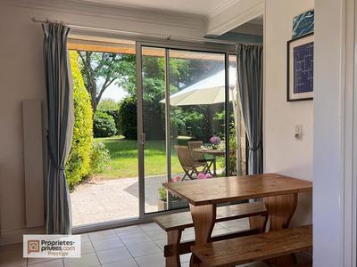 Maison - 162 m² - 8 pièces