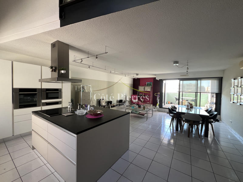 Appartement - 122 m² - 4 pièces