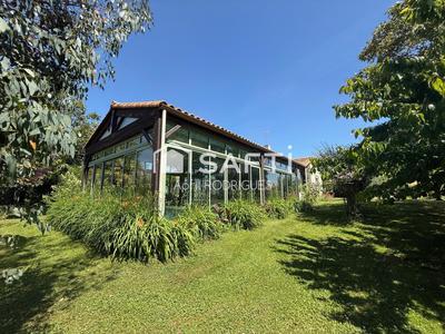 Maison - 144 m² - 7 pièces