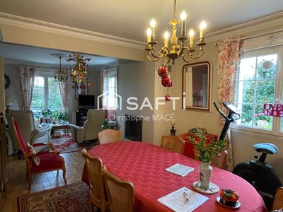 Maison - 165 m² - 7 pièces