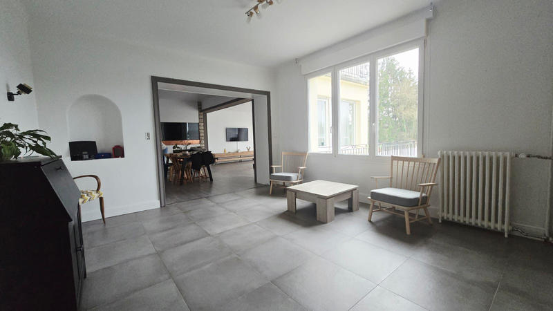 Maison - 272 m² - 9 pièces