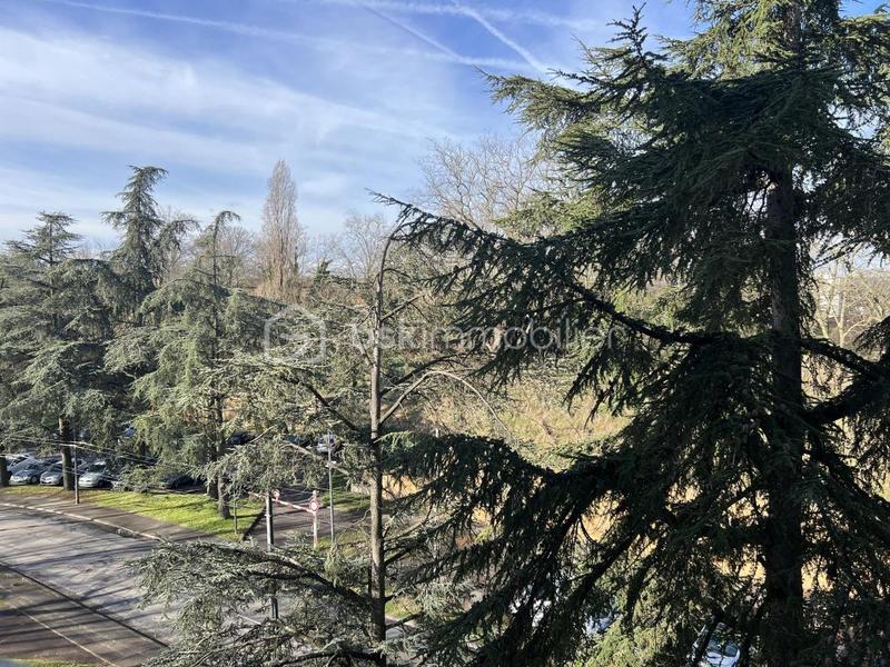 Appartement - 94 m² - 4 pièces