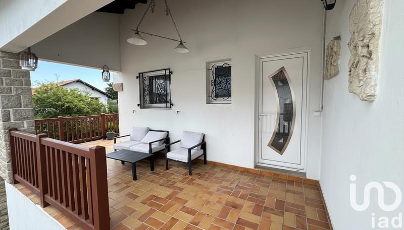 Maison - 224 m² - 11 pièces