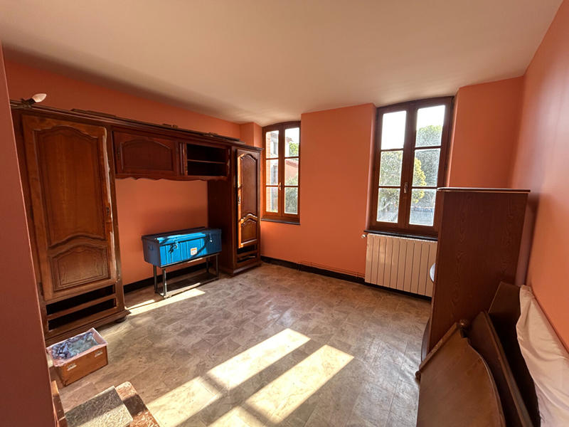 Maison - 111 m² - 8 pièces