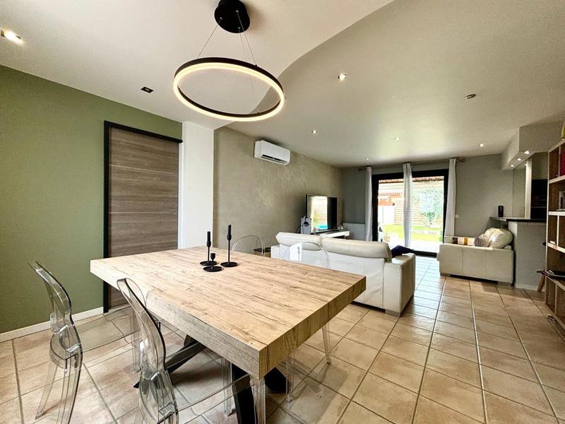 Maison - 115 m² - 5 pièces