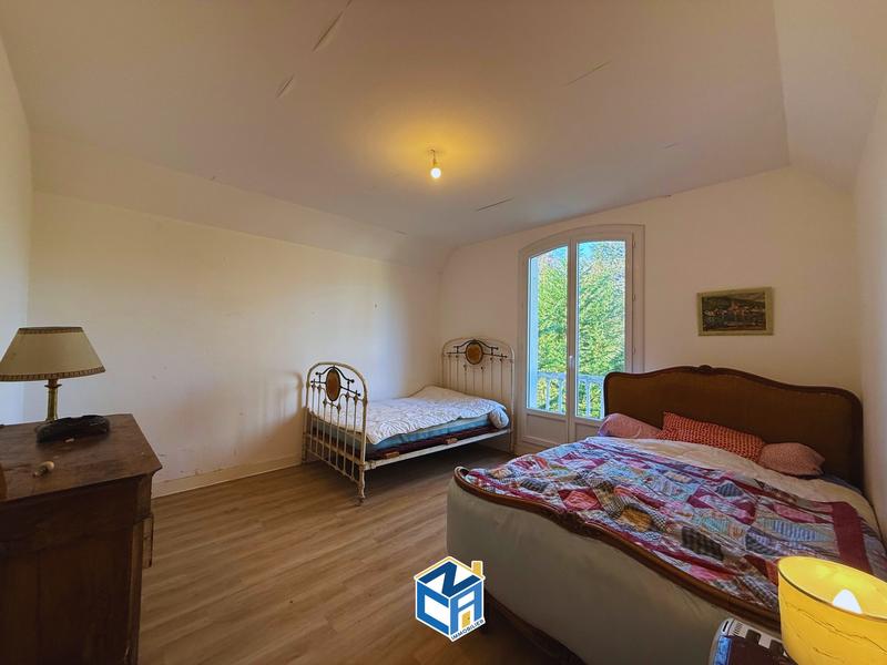 Maison - 192 m² - 5 pièces