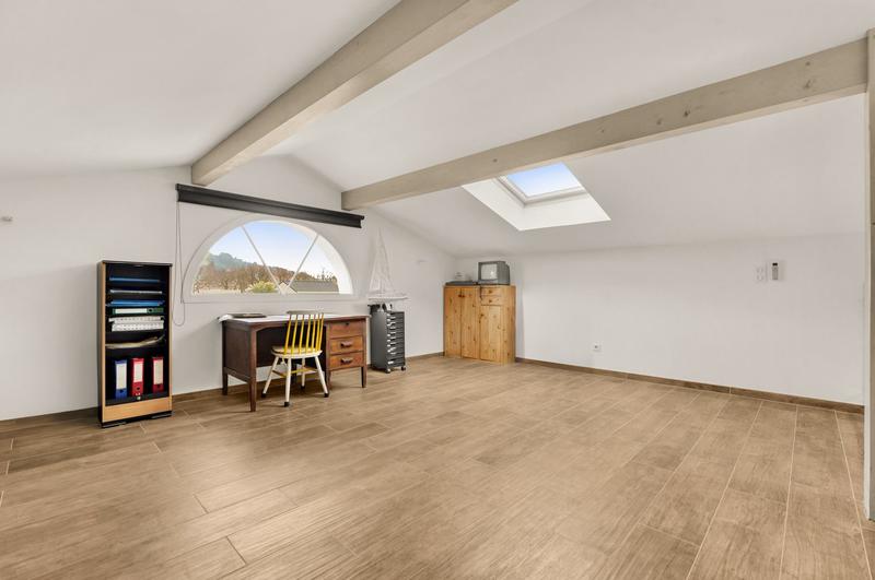 Maison contemporaine - 220 m² - 6 pièces