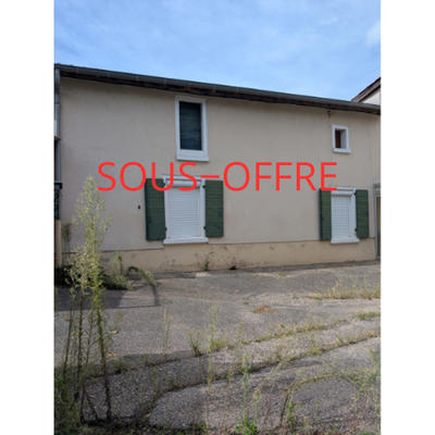 Maison - 92 m² - 5 pièces